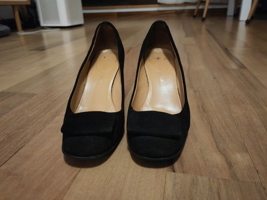 Pantofi piele intoarsa