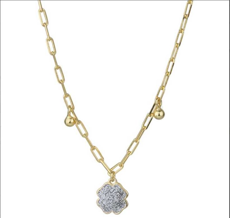 Colier din argint de culoare aurie cu pandantive