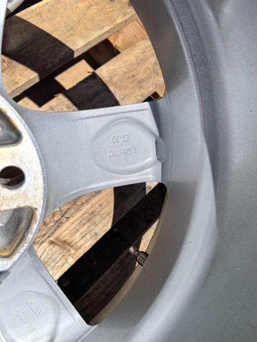 17 цола 5 х 112 мм Фолксваген / АУДИ / Мерцедес - 7,5 Инча / ЕТ 38