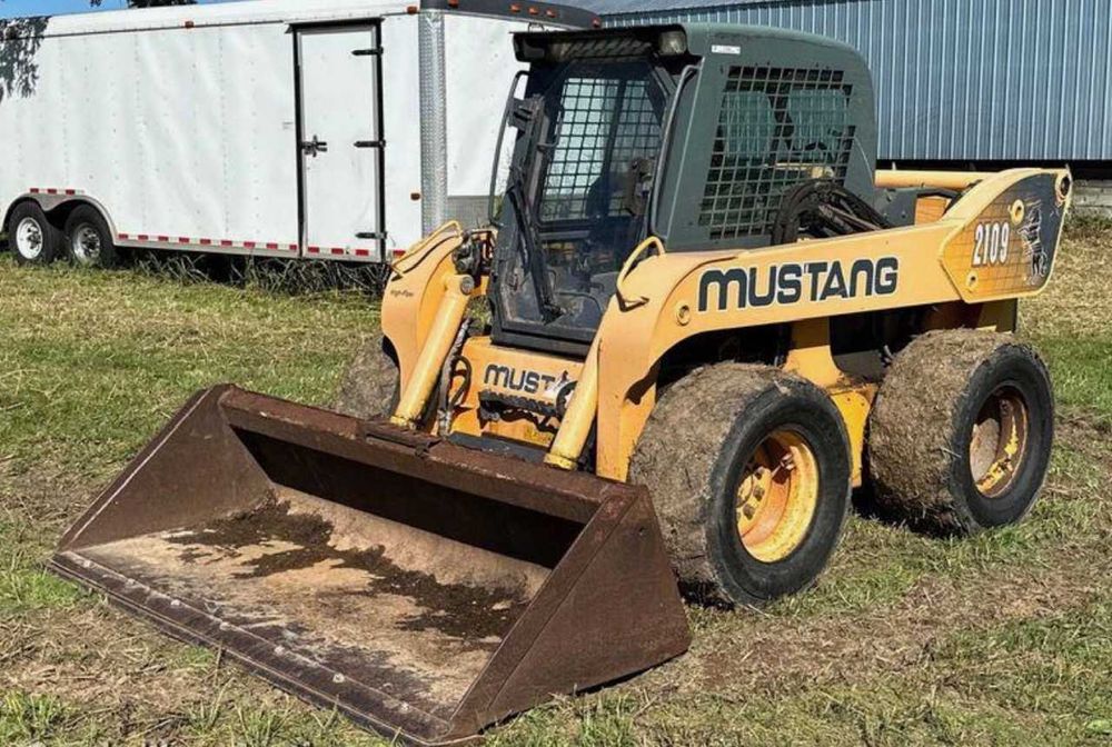 Inchiriez utilaje constructii buldozer buldo excavator compactor