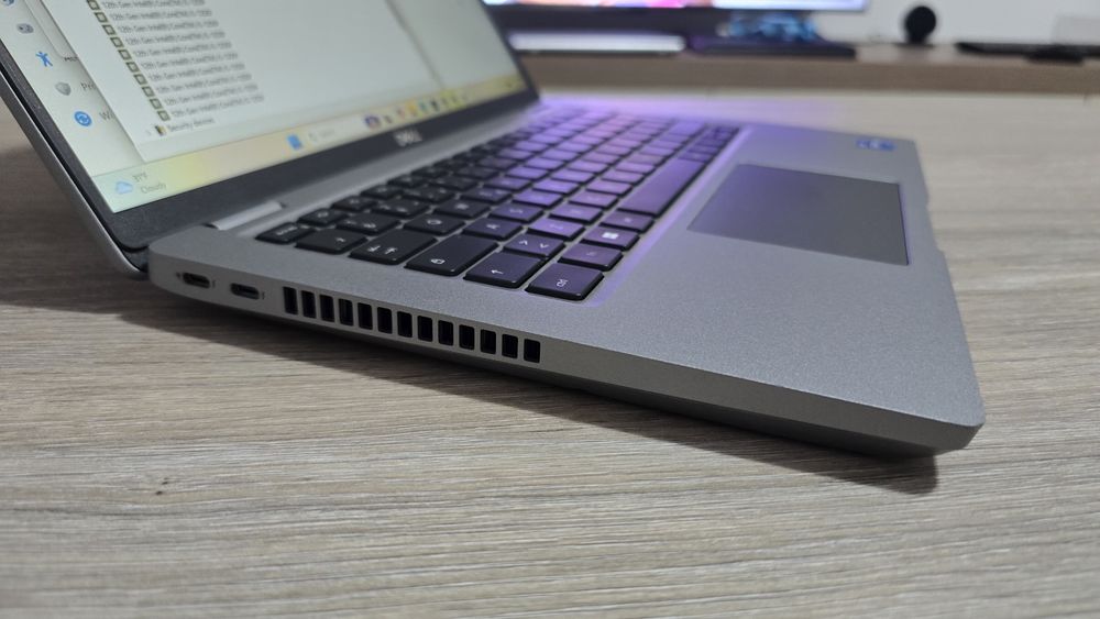 Laptop Dell 5431, i5gen12, 16Gb ddr5, ssd256 m.2, 14"Fhd,Win 11pro