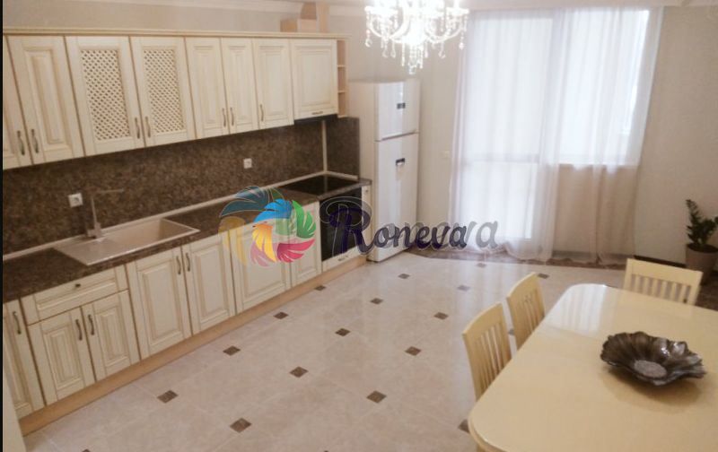 Многостаен в Варна-Младост 2 площ 300 цена 1500