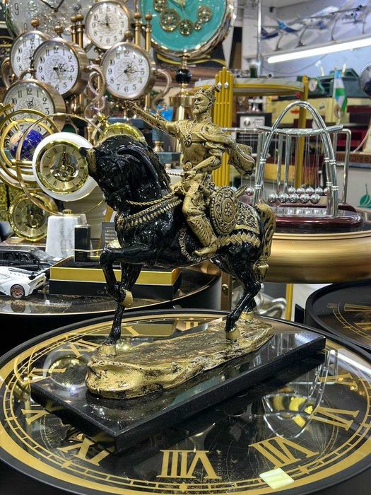 Сувенир, Стаэтуетка Амир Тимур из бронза лотона СЕРЬЁЗНО падрок Боссы