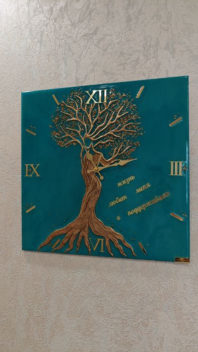 Картины, часы, столики из эпоксидной смолы