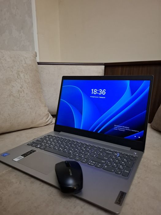 Lenovo IdeaPad Slim 3 15IRH10 / i5-1335U / DDR5 8GB / SSD 512GB / Inte