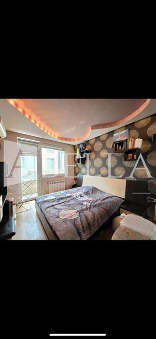 Продава се Тристаен апартамент в София, Банишора - 91 кв.м за 2693 €/кв.м - Снимка #5
