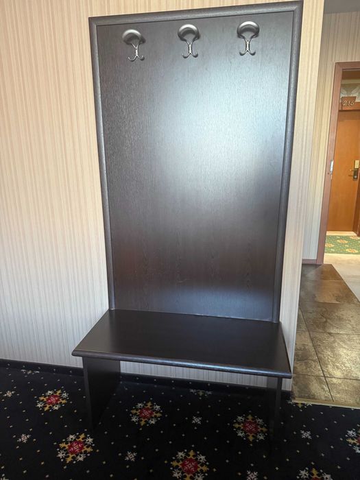 Обзавеждане на хотелска стая