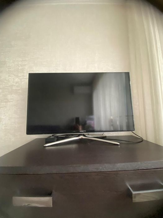Срочно продам телевизор