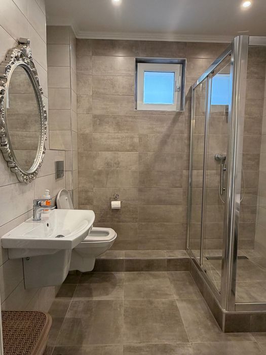 Închiriez garsonieră 30mp.