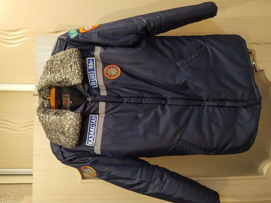 Продам бушлат мчс