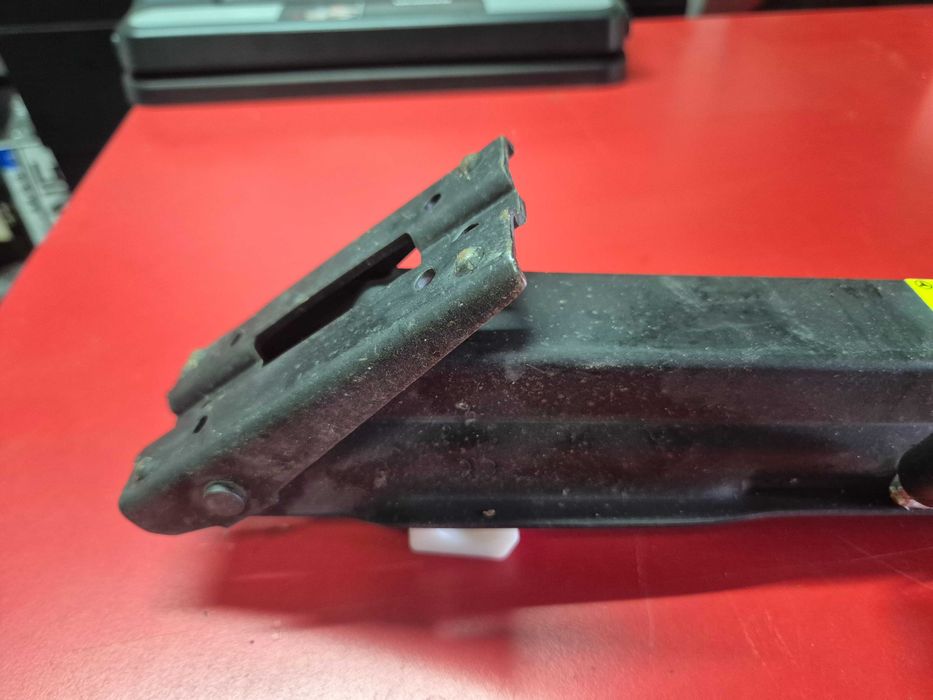 Cric AUTO SUV - Original OEM Mercedes ML W164 GL Gle - Stare Impecabila COD A1645800018