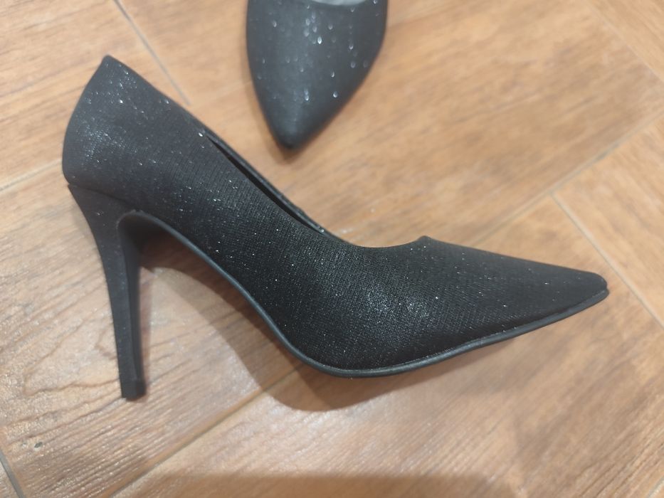 Нови дамски обувки