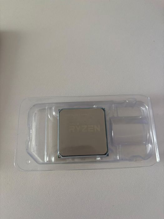 Процессор AMD Ryzen 5 2400G