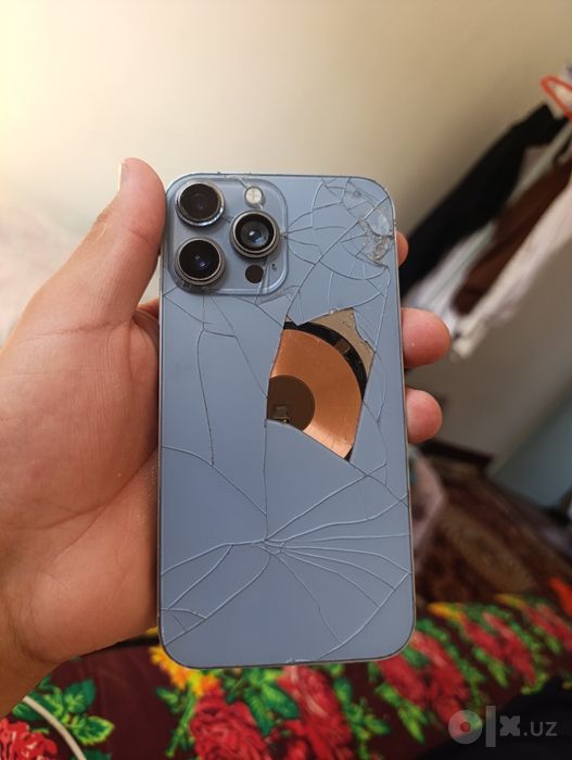 Iphone Xr sotiladi 13 pro korpusda