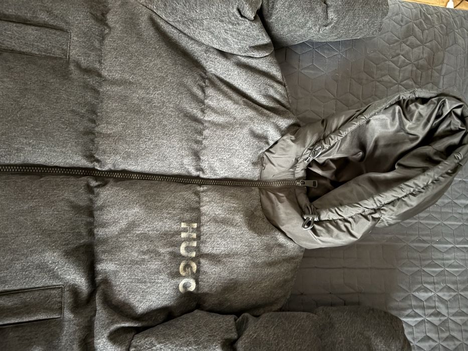 Hugo яке Зимно ,чисто ново