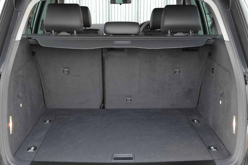 Щора за багажник за audi q7 (2006-2015)