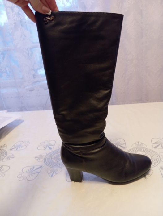 Продам сапоги натуральные