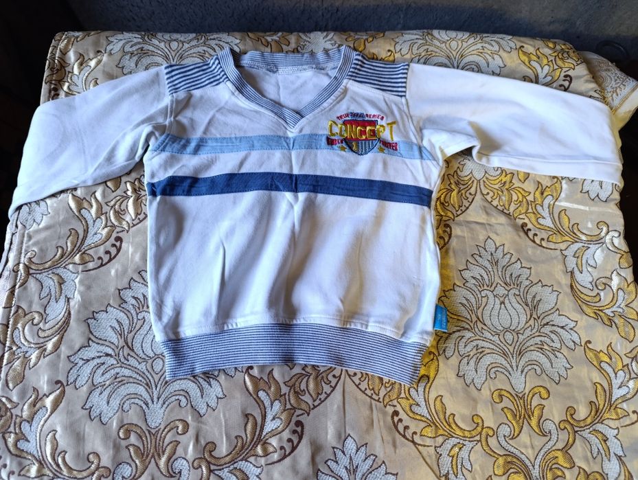 Продам пакет вещей на мальчика 3-5 лет