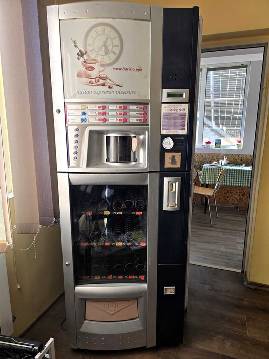 Комбинирана вендинг машина