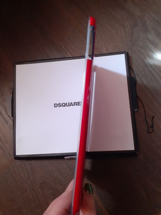 Dsquared ipad ориг. калъф за таблет