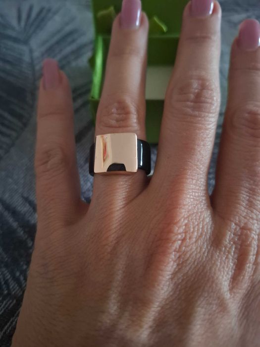 Дамски пръстен  ,черен