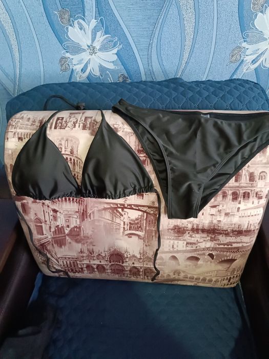 Продам купальник тройка,размер от 44-48