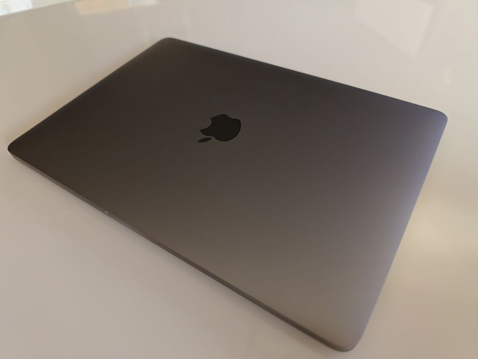 MacBook Pro 13 2020 | Intel Core i7 | 32 Ram | 1TB SSD