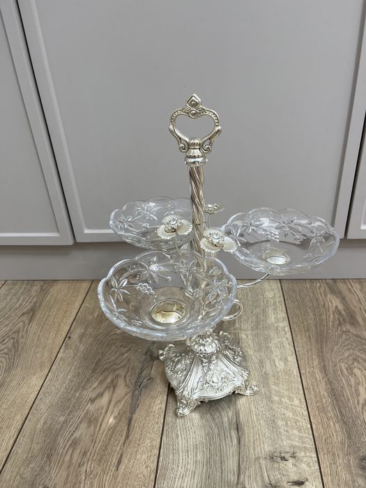 Бу таза менажница сатылады!