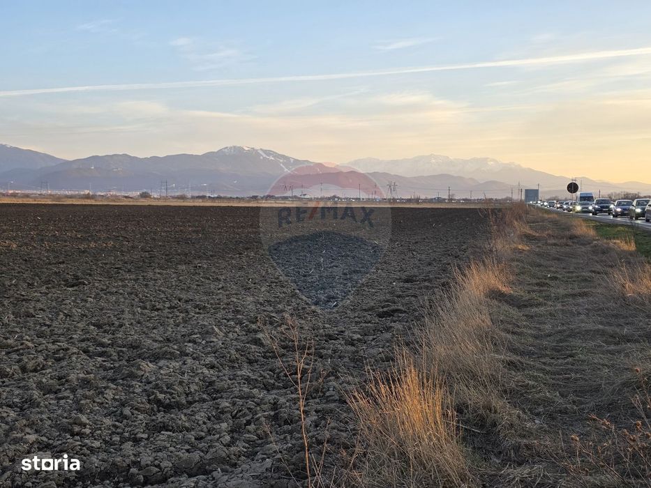 Teren intravilan, 30000 mp, zona Hanul din Ardeal