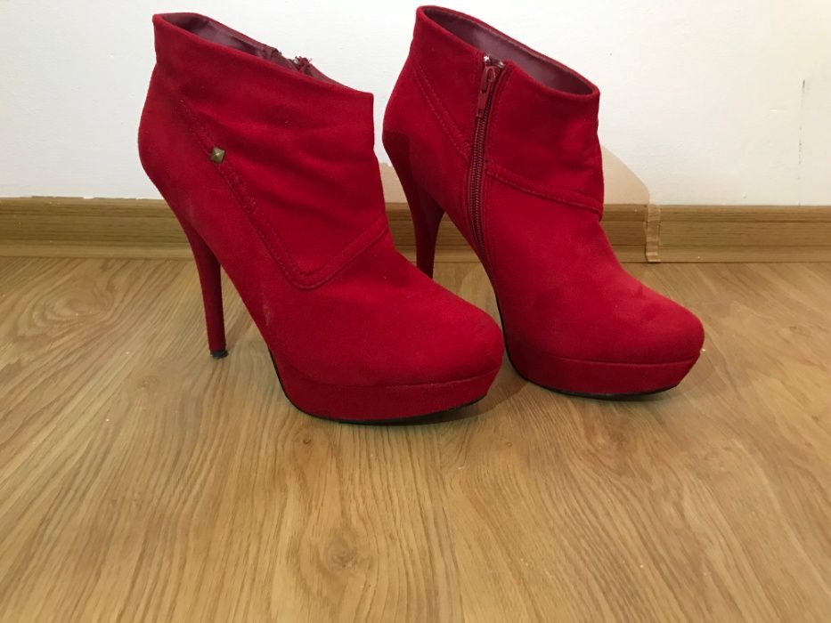 Botine Rosii cu toc cui