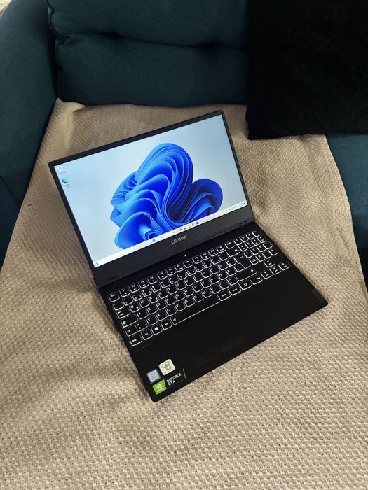 Lenovo Legion Gaming• i7-9750H• 16gb ram• GTX 1650• SSD 512