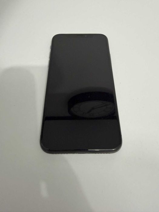 iPhone X, 64Gb в хорошем состоянии