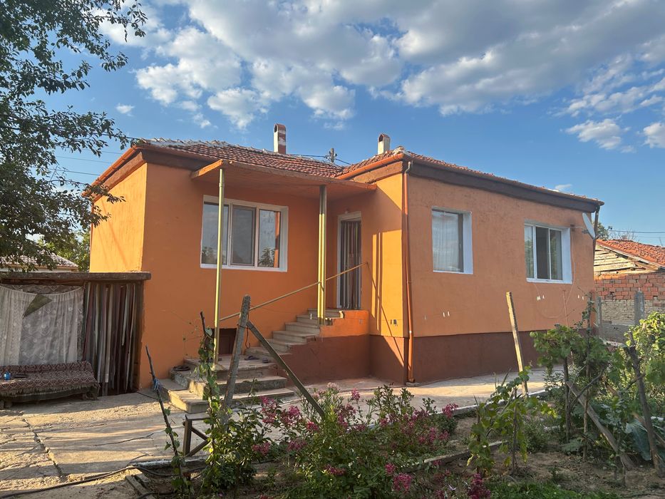 Продава се Къща в с. Гранит, Област Стара Загора - 120 кв.м за 500 €/кв.м - Снимка #1