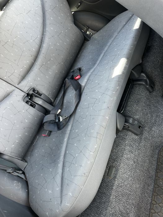 Салон тойота ярис