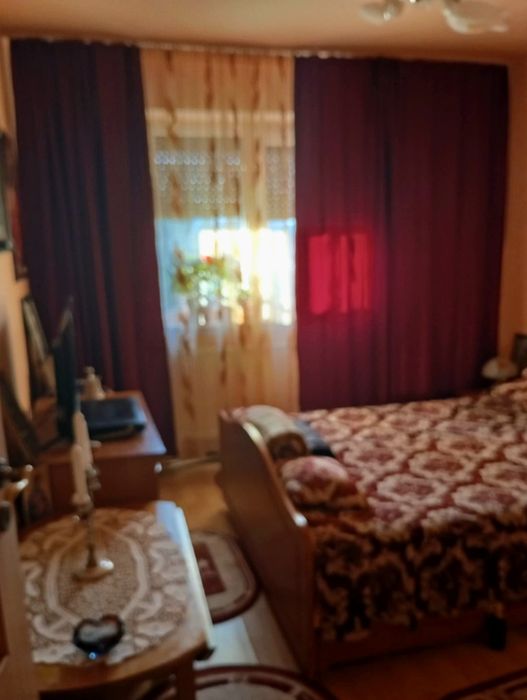 Vand apartament 3 camere
