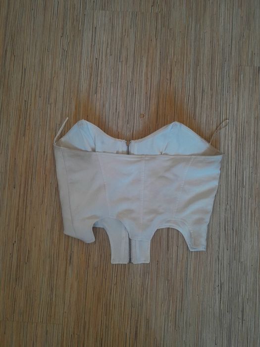 Bershka бял топ с цип