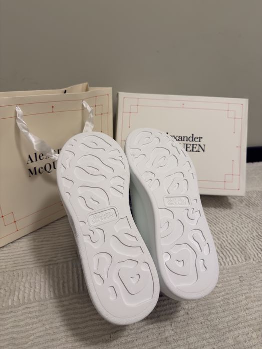 Alexander McQueen Special Grey