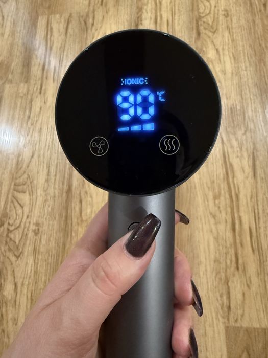 УНИКАЛЕН цифров сешоар с тъчскрийн / hairdryer with touchscreen