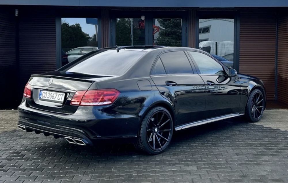 Mercedes-Benz E 500 AMG/388кс V8