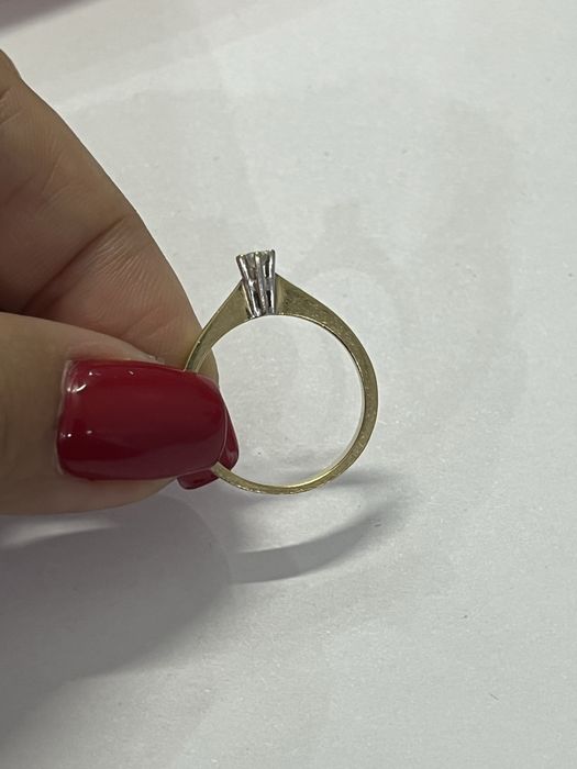 Кольцо с бриллиантом 2,25гр