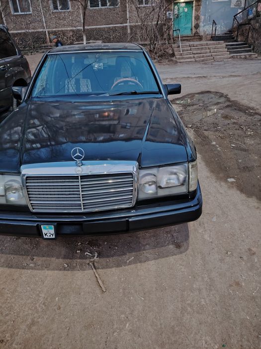 Продам Мерседес 124