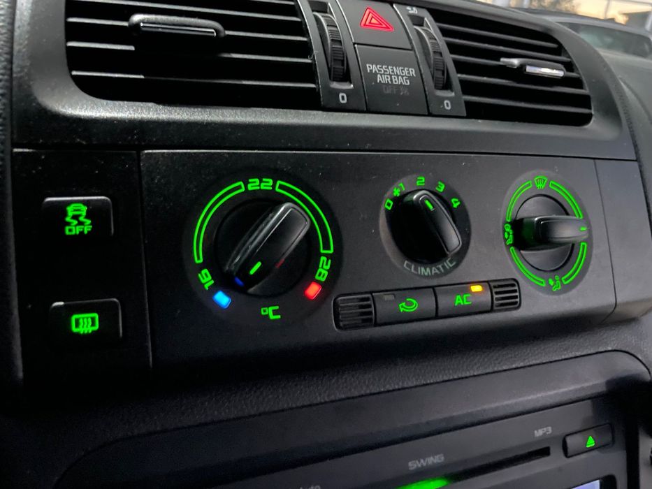Skoda Fabia DEALER/GARANTIE 1 AN/CLIMATIC/Pilot/Computer/Bluetooth/Recent import