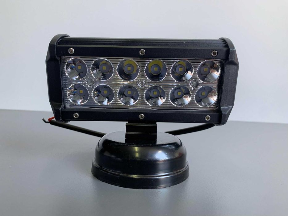 Proiector auto LED 36W off road
