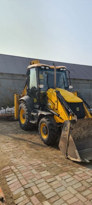 Эксковатор хитачи 210 ковш1.3 .Jcb3/1