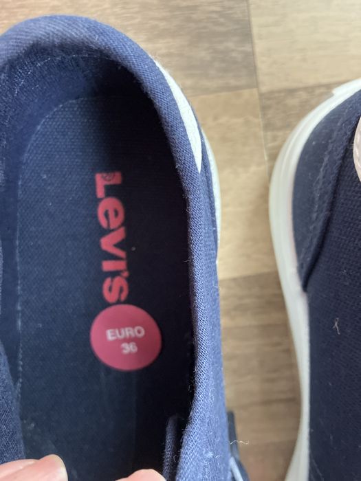 Кецове Levis 36