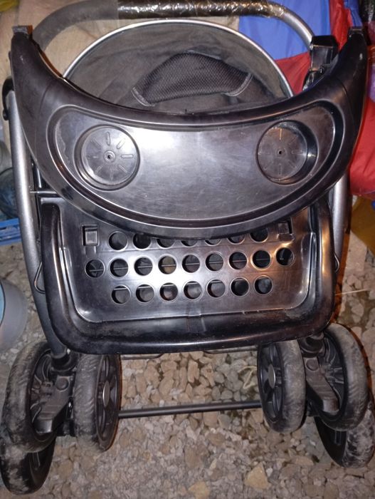 Отдам даром детскую коляску!