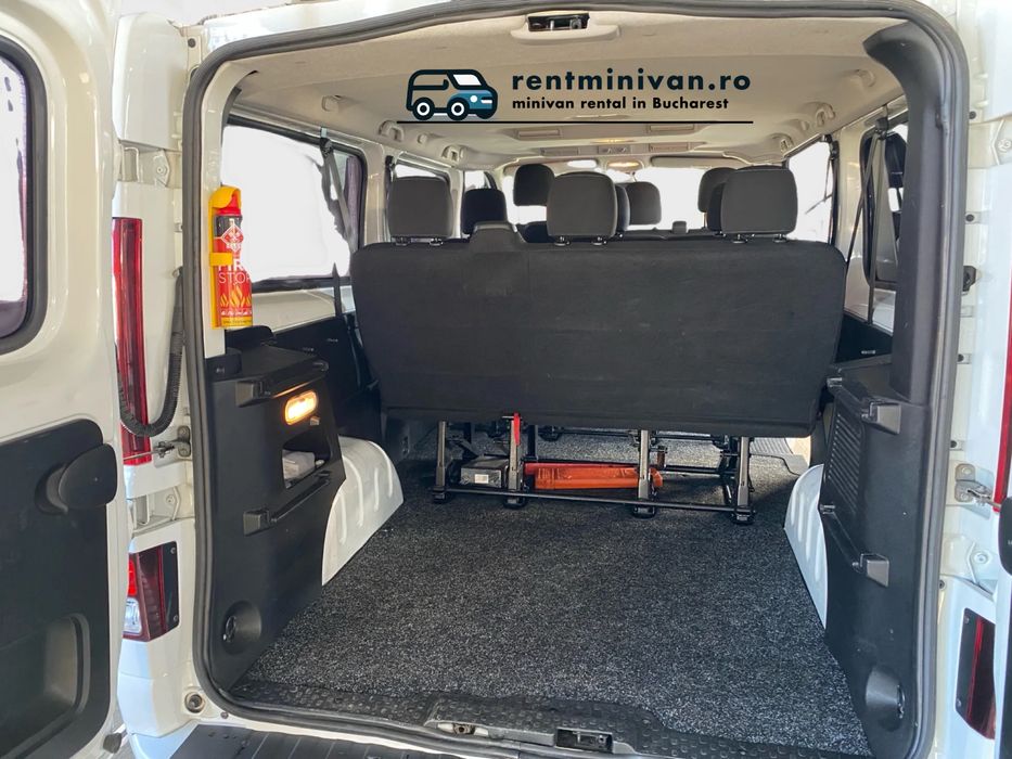 Inchiriere auto microbuz 8+1 si  7+1 ,20,locuri Rent a Van/19+1 locuri