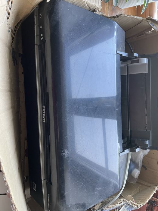 Продам 2 б/у фотопринтера EPSON L805,EPSON P50