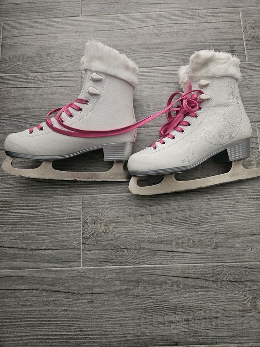Patine imblanite Oxelo, mar 39, ca noi!