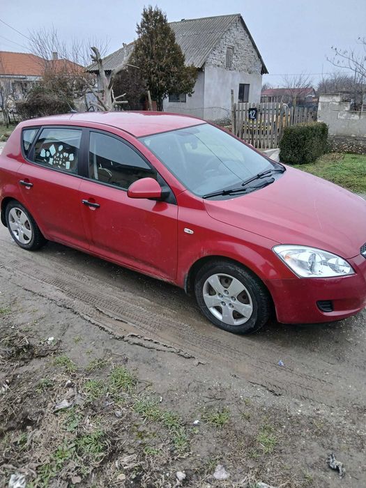Mașină KIA Ceed de vânzare
